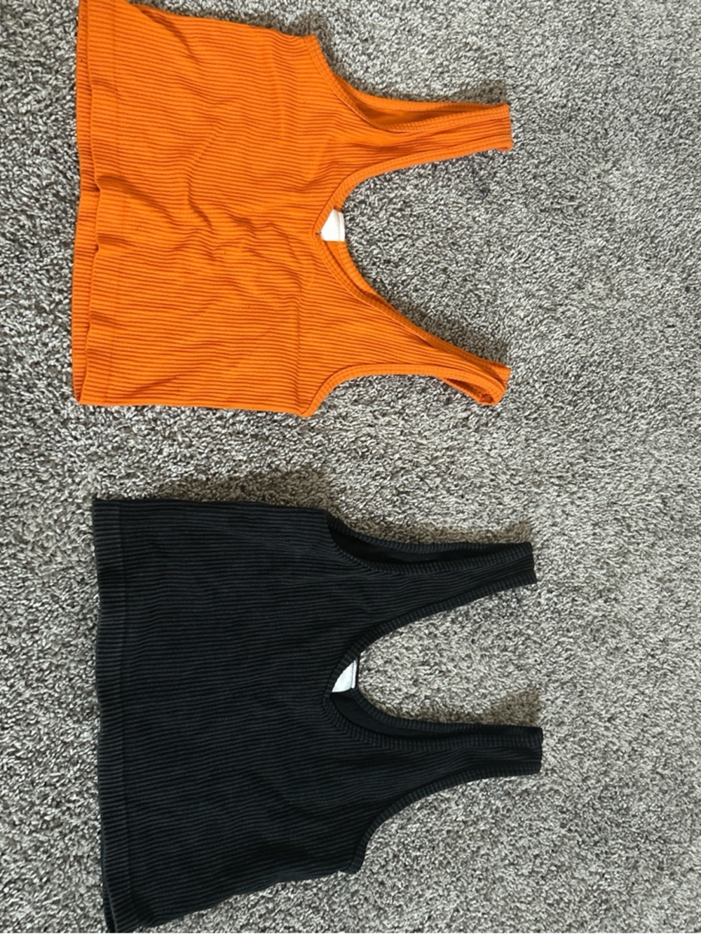 Ribbed Scoop Crop Tank - Orange & Black